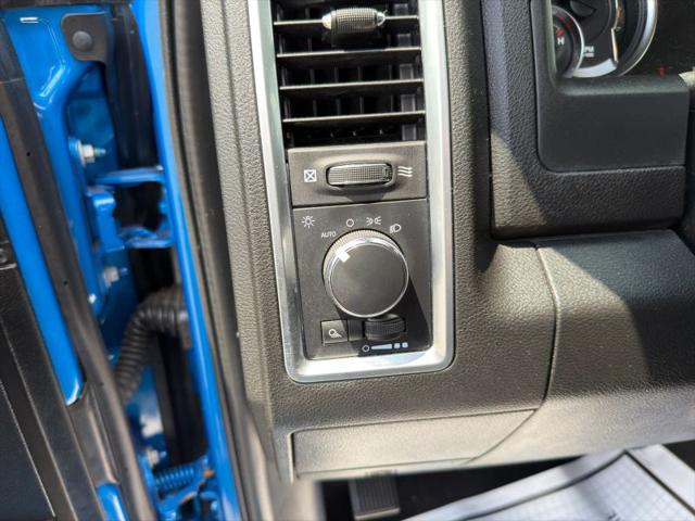 2022 Ram 1500 Classic Warlock Crew Cab 4x4 5'7" Box