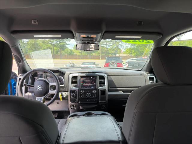 2022 Ram 1500 Classic Warlock Crew Cab 4x4 5'7" Box