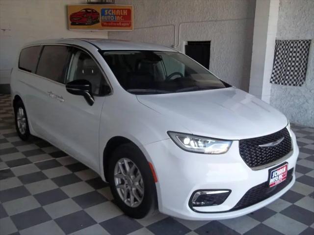 2024 Chrysler Pacifica Touring L for sale in Albion, NE