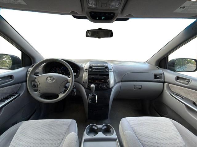 2007 Toyota Sienna CE