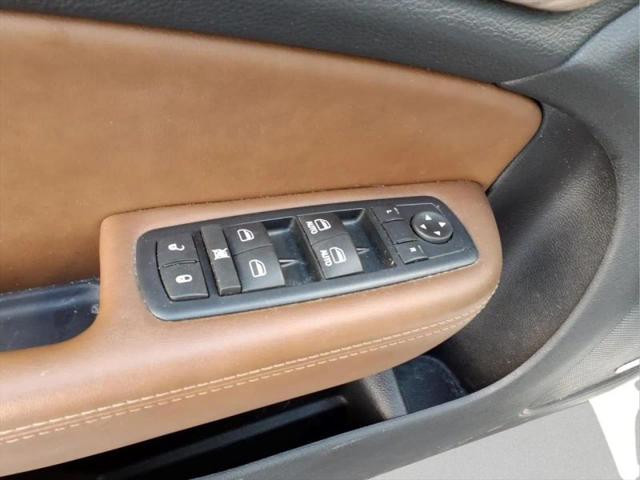 2016 Chrysler 200 C