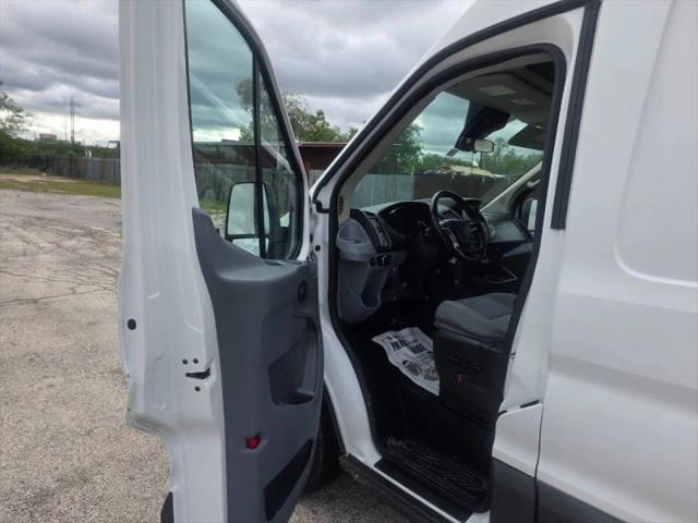 2017 Ford Transit w/Sliding Side Door w/LWB