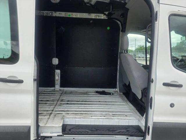 2017 Ford Transit w/Sliding Side Door w/LWB