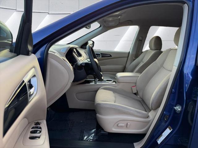 2019 Nissan Pathfinder SV