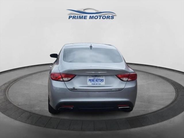 2015 Chrysler 200 S