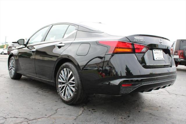2025 Nissan Altima SV FWD