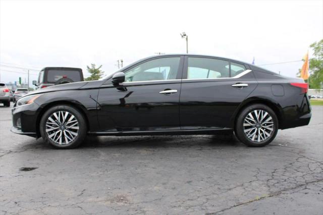 2025 Nissan Altima SV FWD