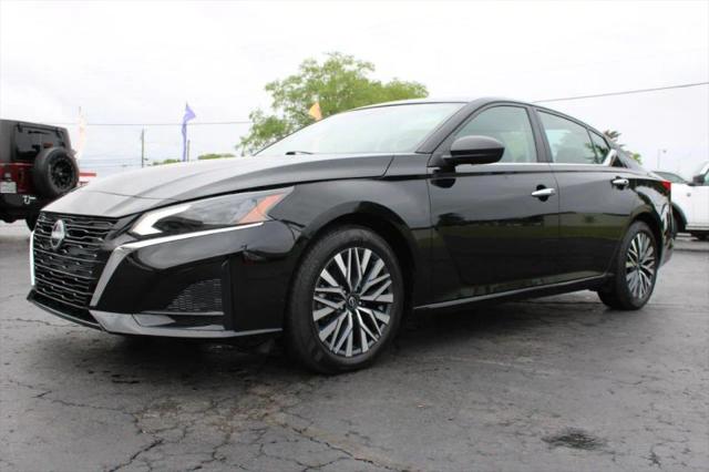 2025 Nissan Altima SV FWD