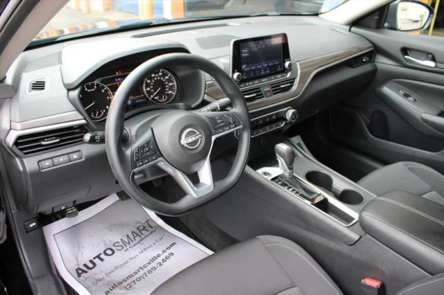 2025 Nissan Altima SV FWD