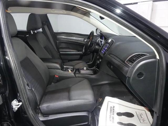 2018 Chrysler 300 Touring AWD