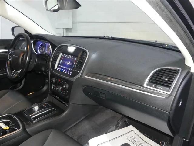 2018 Chrysler 300 Touring AWD