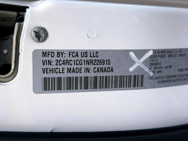 2022 Chrysler Voyager LX
