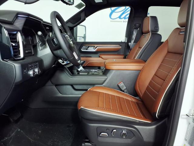 2026 GMC Sierra 2500HD Crew Cab, Standard Bed, Denali Ultimate, 4WD