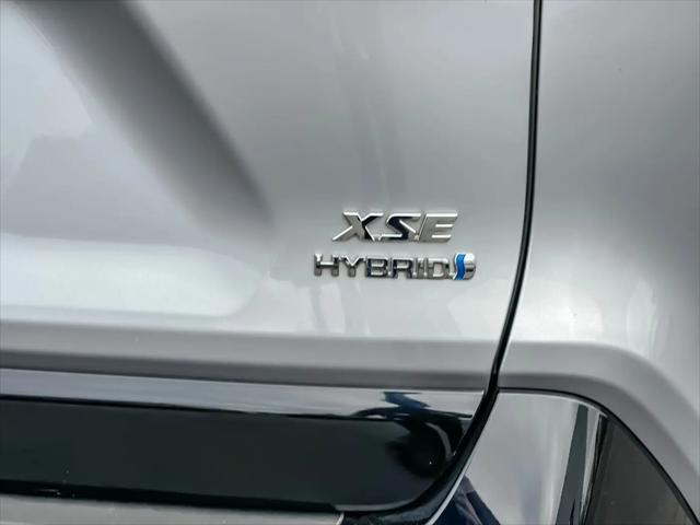 2019 Toyota RAV4 Hybrid XSE