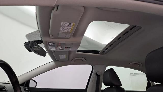 2017 Volkswagen Passat 1.8T SE