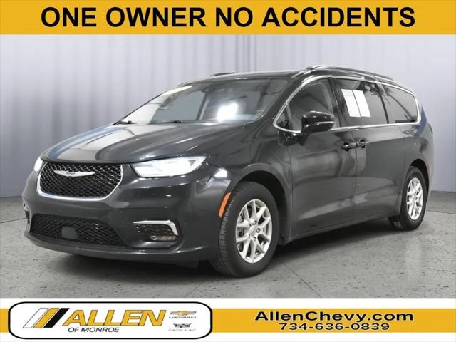 2022 Chrysler Pacifica Touring L for sale in Monroe, MI