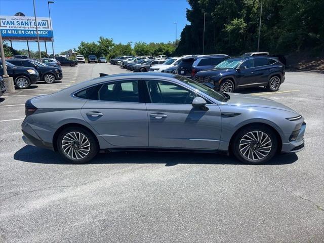 2025 Hyundai Sonata Hybrid Limited