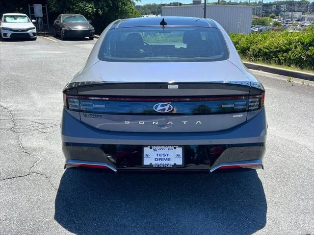 2025 Hyundai Sonata Hybrid Limited