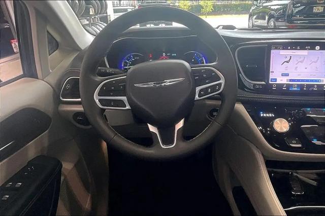 2023 Chrysler Pacifica Hybrid Limited