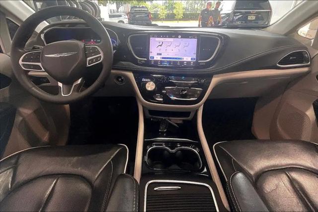 2023 Chrysler Pacifica Hybrid Limited
