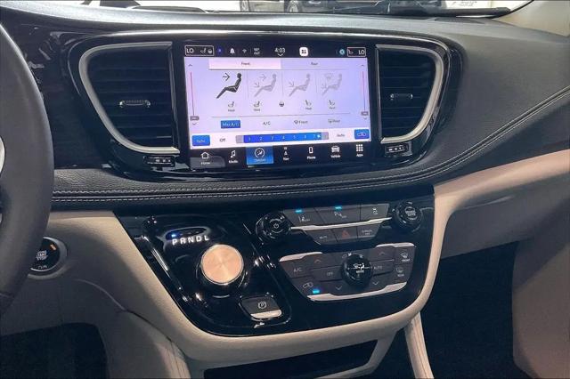 2023 Chrysler Pacifica Hybrid Limited