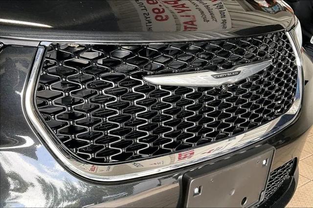 2023 Chrysler Pacifica Hybrid Limited