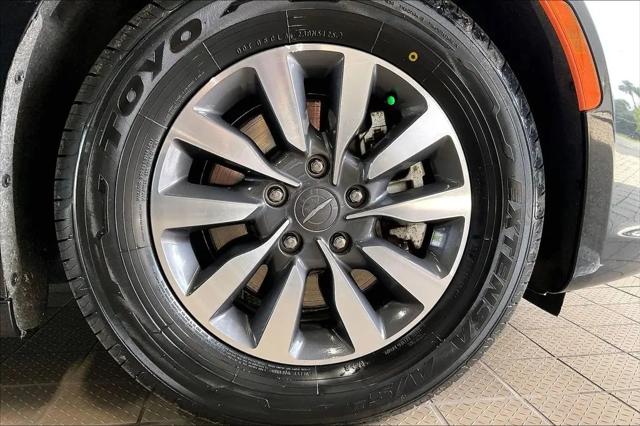 2023 Chrysler Pacifica Hybrid Limited