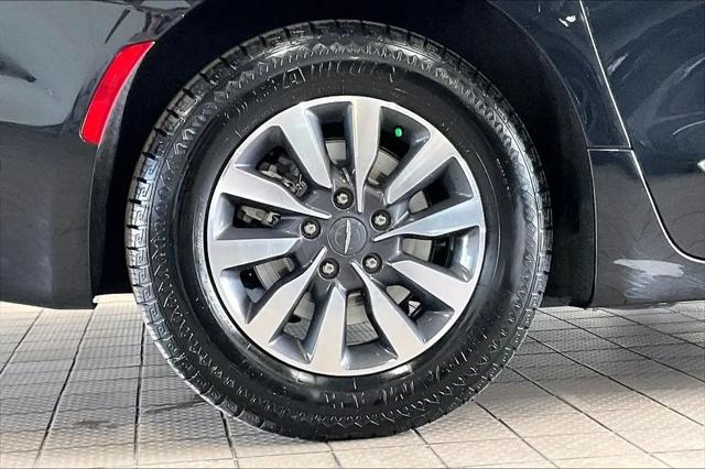 2023 Chrysler Pacifica Hybrid Limited