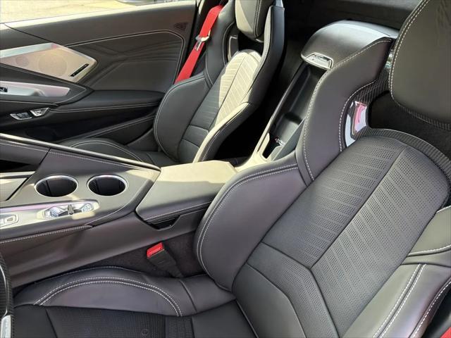 2026 Chevrolet Corvette E-Ray Convertible, 3LZ, RWD