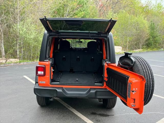 2023 Jeep Wrangler 4-Door Sport Altitude 4x4