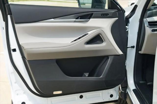 2027 INFINITI QX60 LUXE