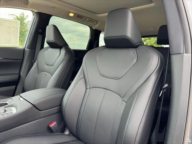 2027 INFINITI QX60 LUXE