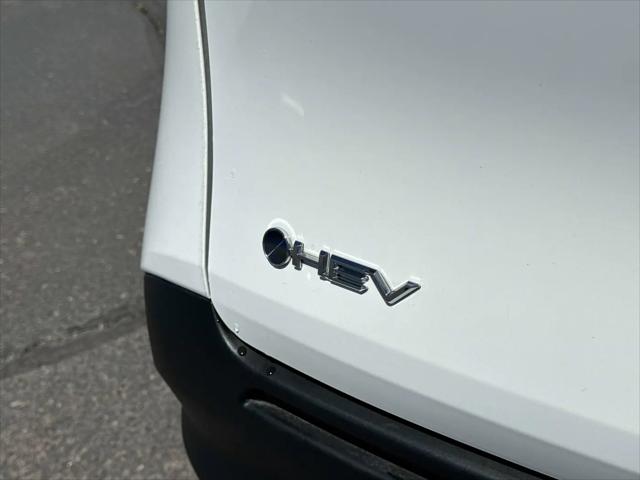 2025 Toyota Sienna LE
