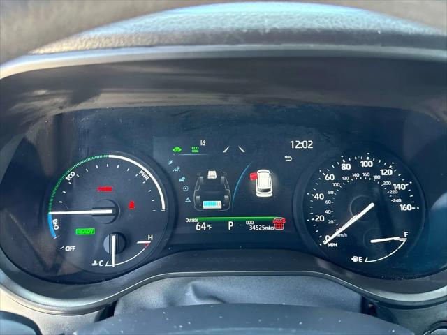 2025 Toyota Sienna LE