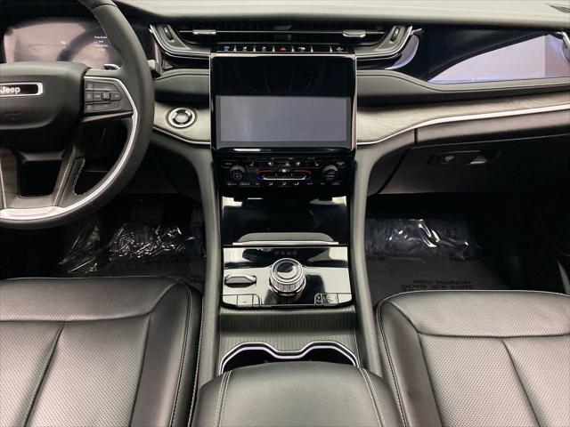 2023 Jeep Grand Cherokee 30th Anniversary