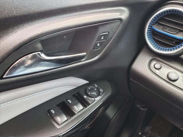 2025 Chevrolet Trax FWD LT