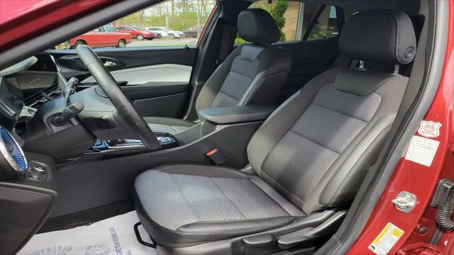 2025 Chevrolet Trax FWD LT