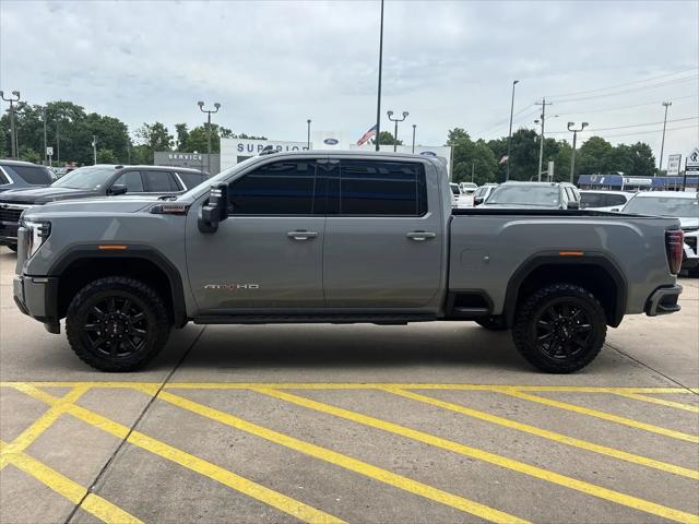 2024 GMC Sierra 2500HD 4WD Crew Cab Standard Bed AT4