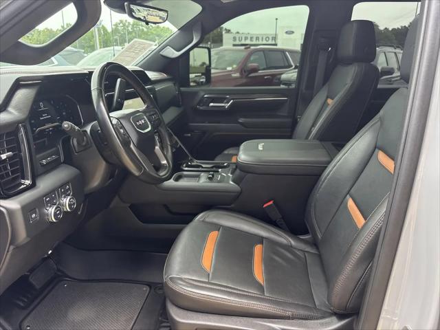 2024 GMC Sierra 2500HD 4WD Crew Cab Standard Bed AT4