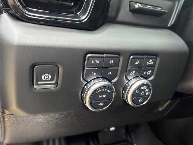 2024 GMC Sierra 2500HD 4WD Crew Cab Standard Bed AT4
