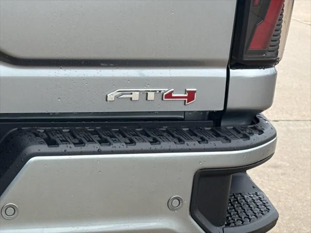 2026 GMC Sierra 2500HD Crew Cab, Standard Bed, AT4, 4WD