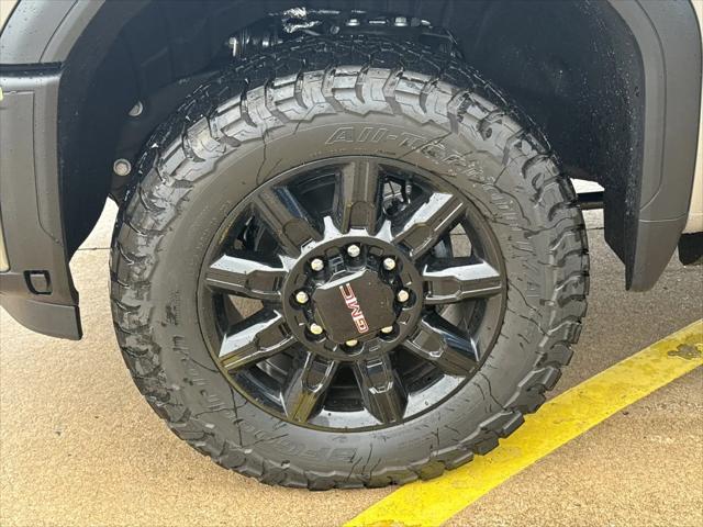 2026 GMC Sierra 2500HD Crew Cab, Standard Bed, AT4, 4WD