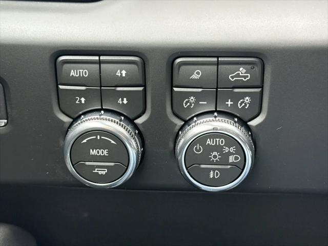 2026 GMC Sierra 2500HD Crew Cab, Standard Bed, AT4, 4WD