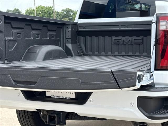 2026 GMC Sierra 2500HD Crew Cab, Standard Bed, Denali, 4WD