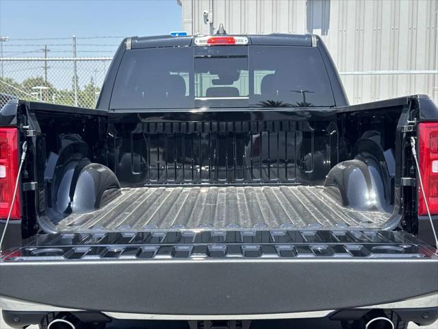 2026 Ram 1500 Tradesman Crew Cab 4x4 57 Box