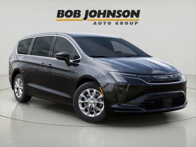 2027 Chrysler Pacifica Select AWD for sale in Watertown, NY