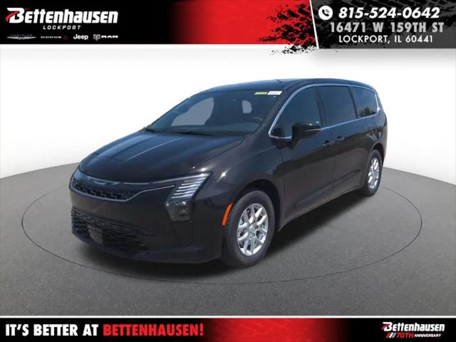 2027 Chrysler Pacifica Select for sale in Lockport, IL