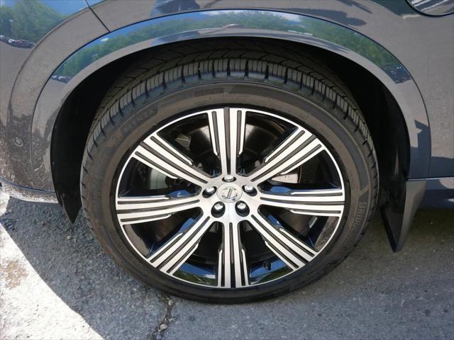 2022 Volvo XC90 Recharge T8 Inscription 7 Passenger