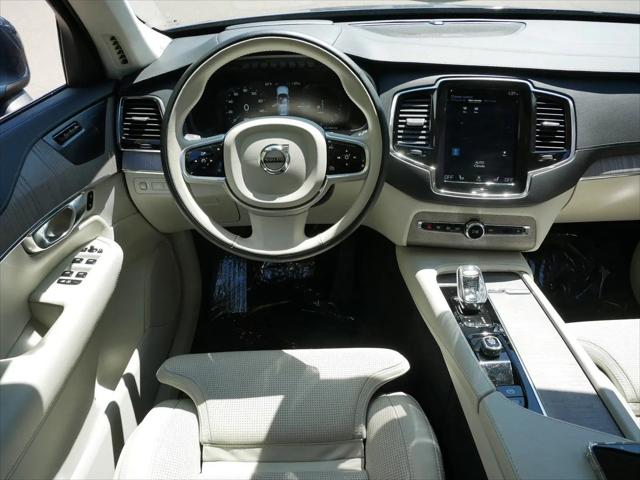 2022 Volvo XC90 Recharge T8 Inscription 7 Passenger