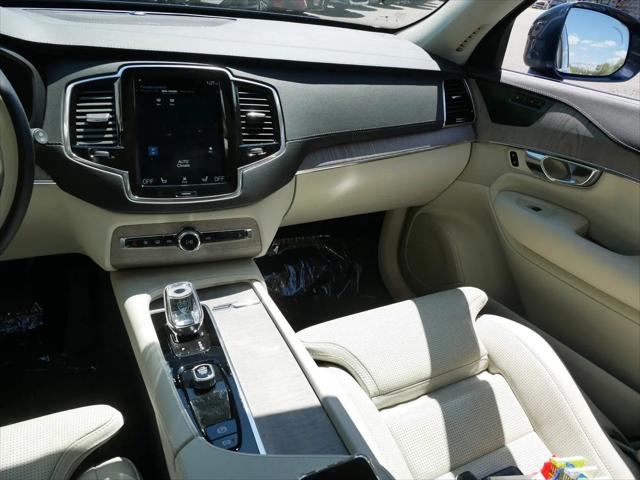 2022 Volvo XC90 Recharge T8 Inscription 7 Passenger